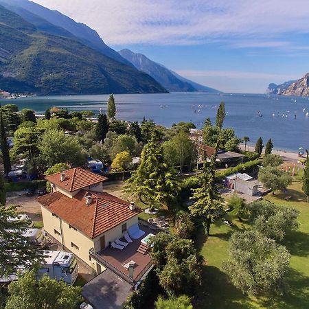 Villa Torbole Torbole Sul Garda ภายนอก รูปภาพ
