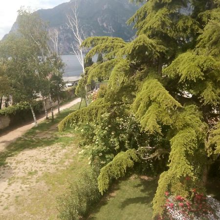 Villa Torbole Torbole Sul Garda ภายนอก รูปภาพ