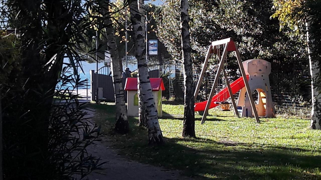 Villa Torbole Torbole Sul Garda ภายนอก รูปภาพ