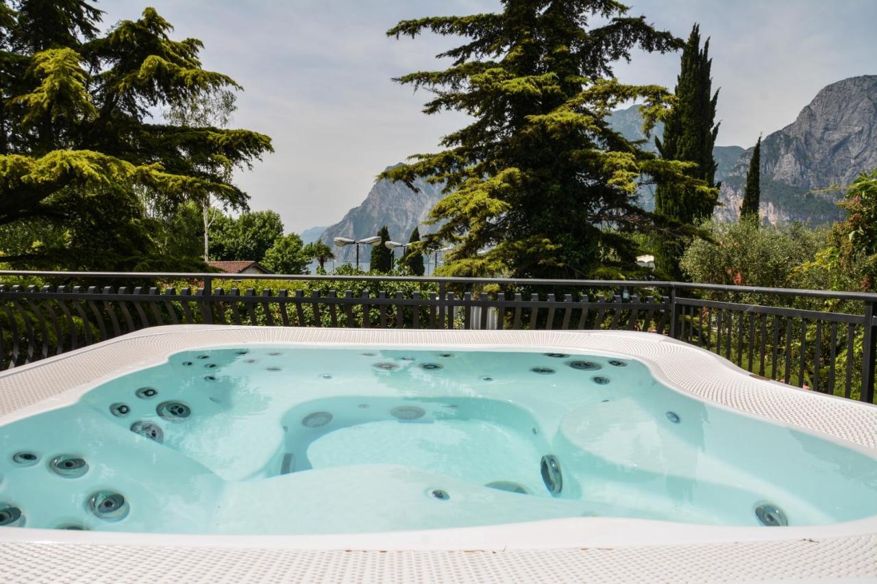 Villa Torbole Torbole Sul Garda ภายนอก รูปภาพ