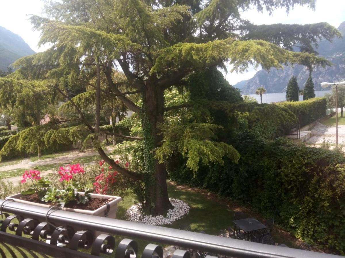 Villa Torbole Torbole Sul Garda ภายนอก รูปภาพ